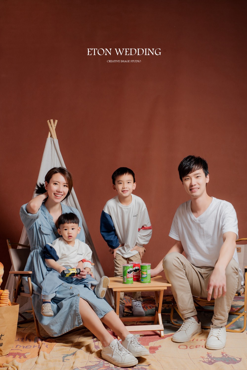 Family 全家福 - 拍全家福照首選風格推薦，拍了才知道與家人拍全家福也能美翻天！ | 婚紗工作室,婚紗店,攝影工作室